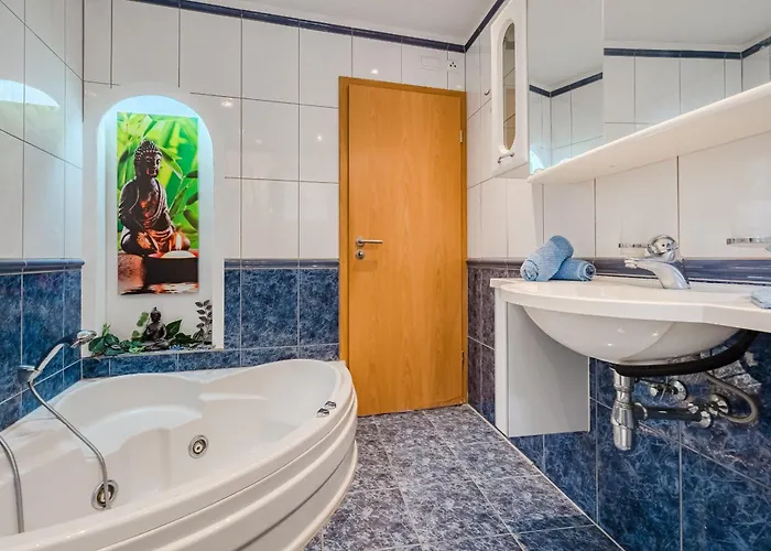 Aurora 1 Sea View شقة