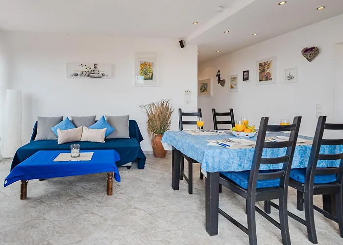 Aurora 1 Sea View Apartmán *